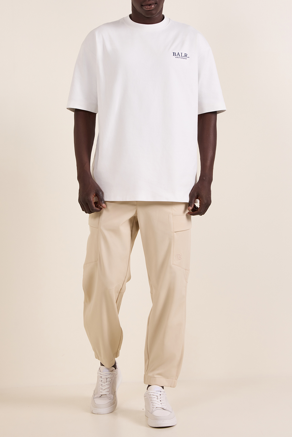 חולצת טי משוחררת